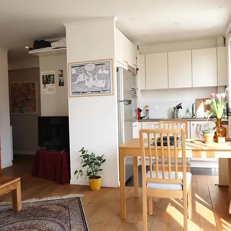 Vue Jardin Proche Canal Saint-martin Appartement