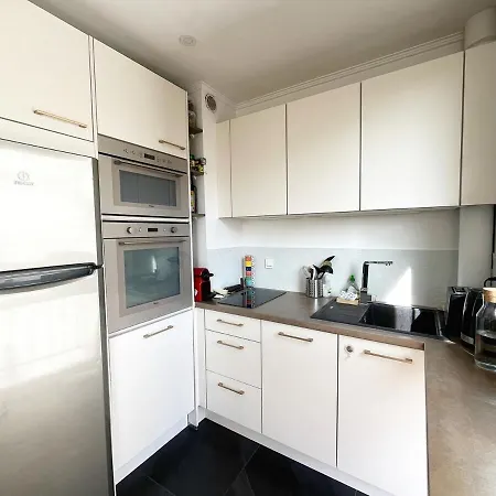 Appartement Vue Jardin Proche Canal Saint-martin *